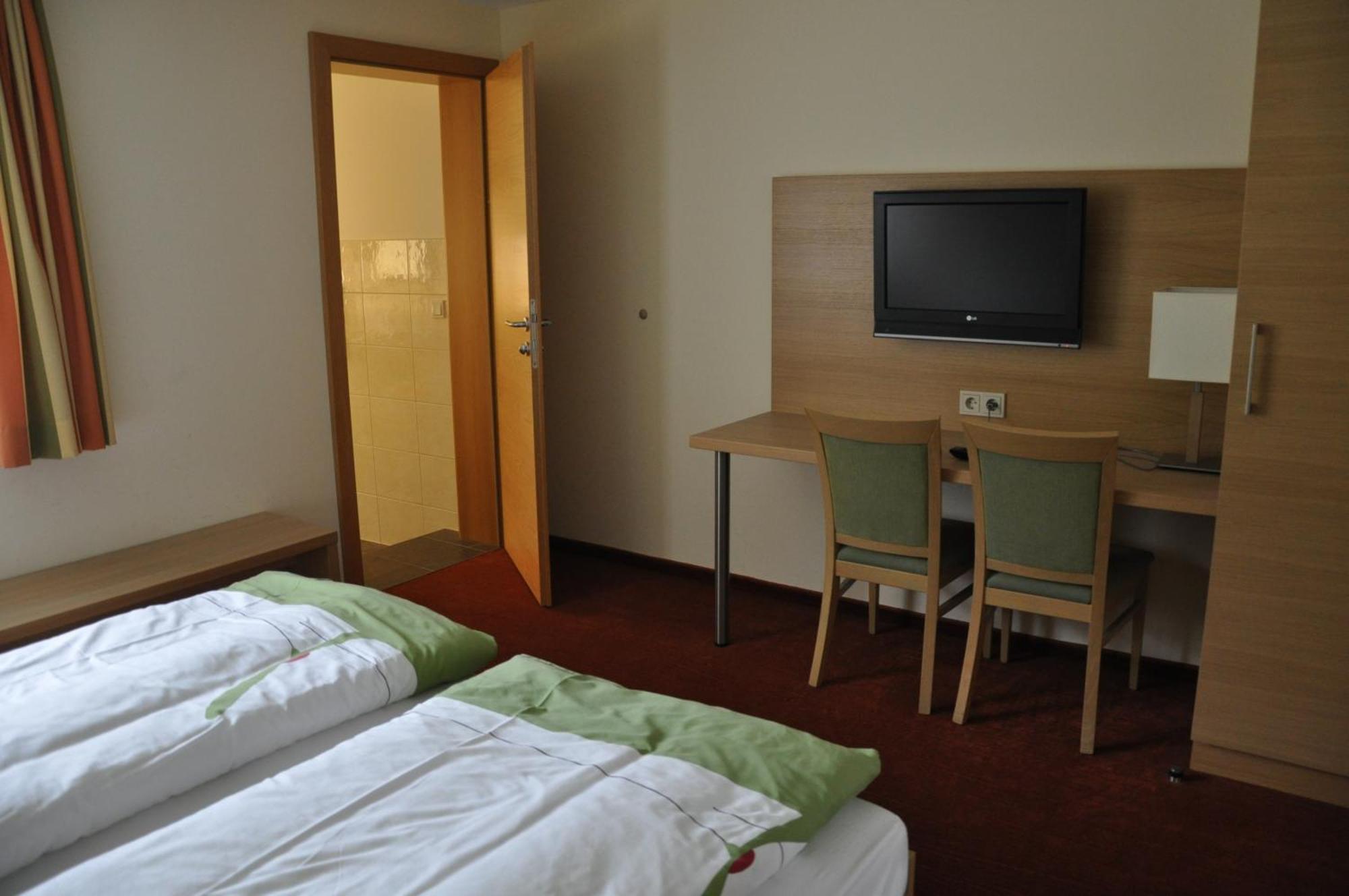 Triebenerhof Hotel Екстериор снимка