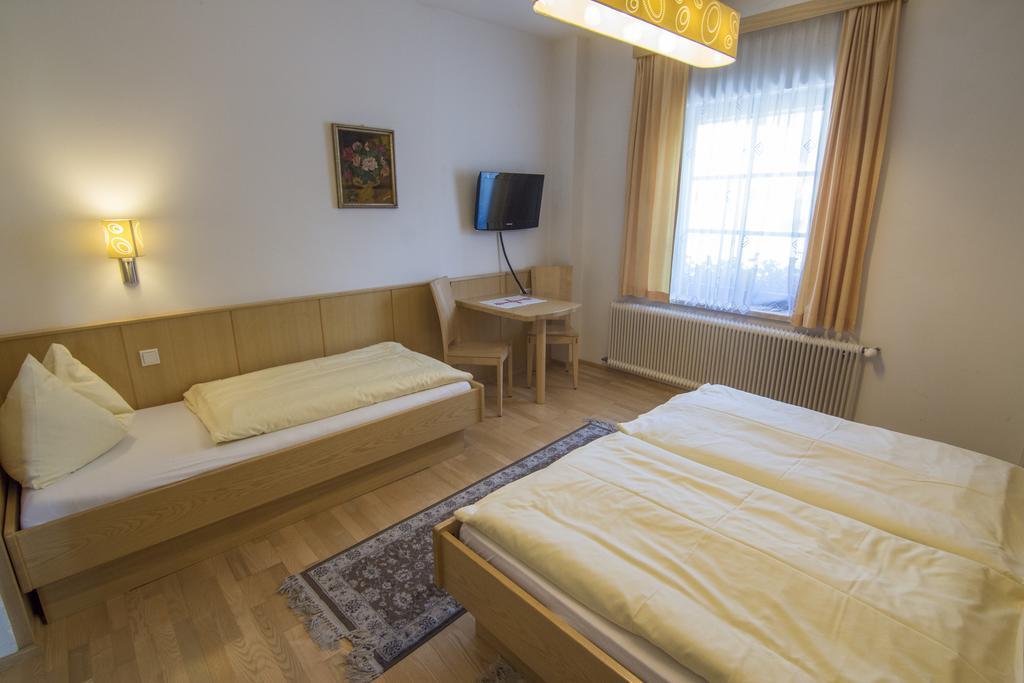 Triebenerhof Hotel Екстериор снимка